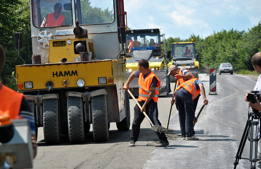Ремонт дороги Східниця – Пісочна обіцяють завершити до кінця вересня