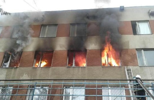 Депо Львівської залізниці на Левандівці постраждало від пожежі
