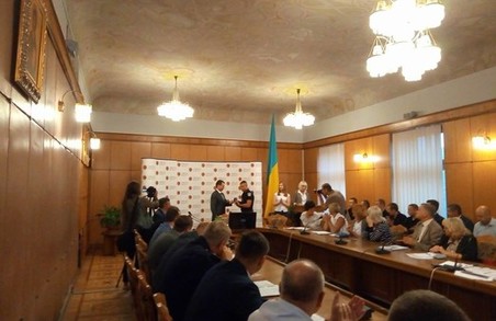 У Львові нагородили поліцейських, які знешкодили психічно неврівноваженого