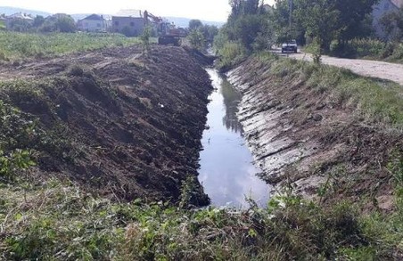 Понад 200 тис грн виділять на очищення річки