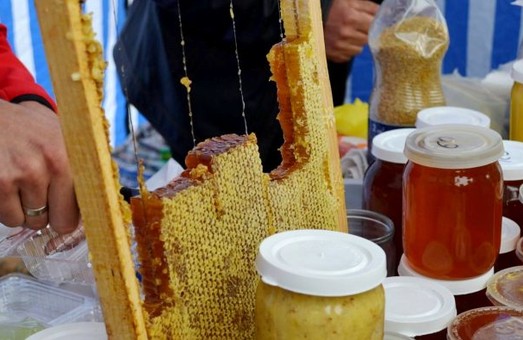 Під Львовом відбудеться фестиваль меду: програма