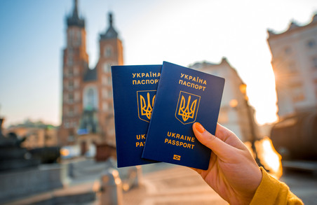 Півроку безвізу: скільки українців відчули на собі спрощену систему перетину кордону?
