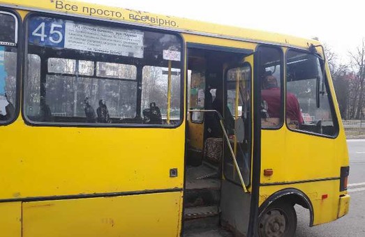 На два маршрути у Львові хочуть запустити великі автобуси