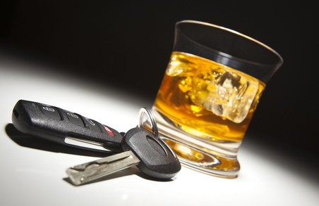 Водія Синютки, якого спіймали п’яним за кермом, оштрафували та позбавили водійських прав