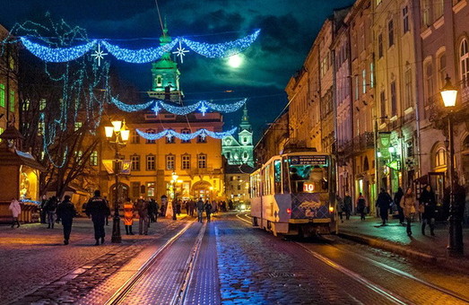 Садовий заявив, що прибутки від туризму у Львові збільшилися у 4 рази