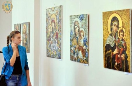 На Львівщині презентують виставку ікон-картин Богородиці відомого митця