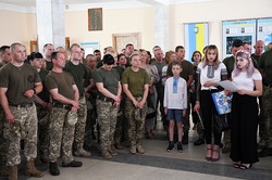 Учні подарували львівським десантникам інсталяцію боїв за Луганський аеропорт (ФОТО)