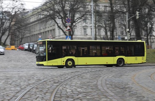 У Львові можуть запустити ще один комунальний автобус до аеропорту