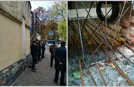 У Львові на місці хасидської синагоги ведуть незаконну забудову та блокують доступ охороною