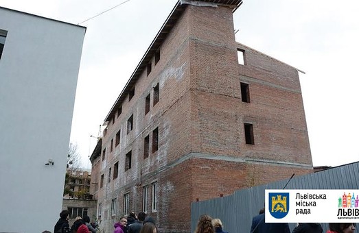 У Львові ДАБК раптово виявили цілий незаконно збудований будинок