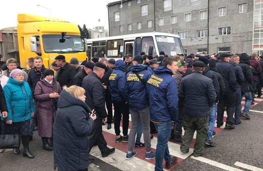 НК Львівщини долучився до протесту фермерів проти продажу землі