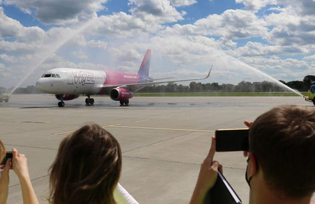 Угорський лоукостер «Wizz Air» створив у Львові свою базу