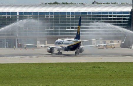 «Ryanair» знову літає до Львова