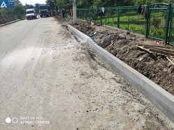 У селищі Ланчин на Прикарпатті компанія «Онур» відновлює головну дорогу