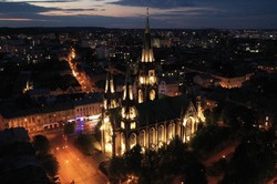 У Львові із початку року підсвітили десяток храмів (ФОТО)