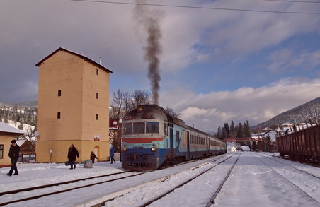 На Прикарпатті Львівська залізниця відновлює курсування іще кількох приміських поїздів
