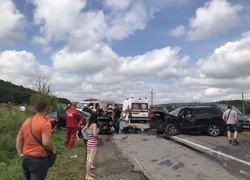 На автотрасі між Івано-Франківськом та Тернополем сталося масштабне ДТП