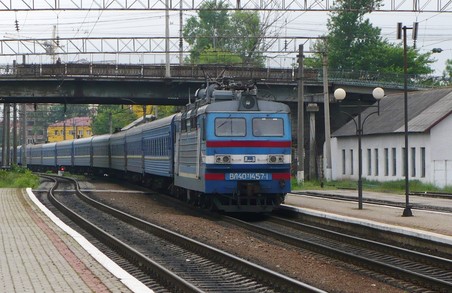 Від завтра низка потягів не зупинятиметься у Тернополі та Луцьку