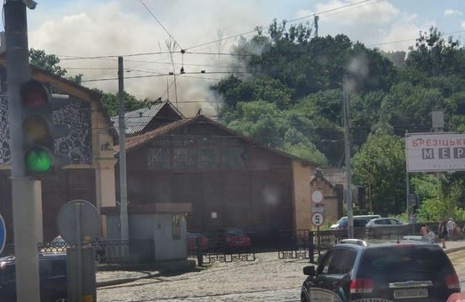 У центрі Львова на території старого трамвайного депо на вул. Вітовського – Героїв Майдану сталася пожежа