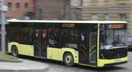 У Львові відновили роботу два автобусні маршрути у Рясне – 2
