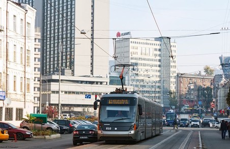 Львівський виробник електротранспорту досі не поставив у Київ трамвай, за який заплатили аванс