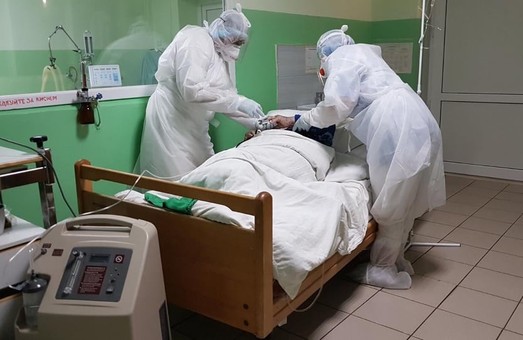 На Львівщині на стаціонарному лікуванні із приводу коронавірусу перебуває понад 1400 осіб