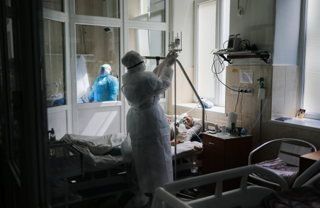 На Львівщині завантаженість лікарень, які лікують COVID-19 перевищує 50%