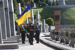 У Львові на Личаківському цвинтарі вшанували пам’ять захисників України (ФОТО)