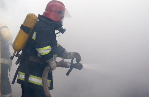 У Буському районі на Львівщині сьогодні ранку рятувальники гасили пожежу в житловому будинку