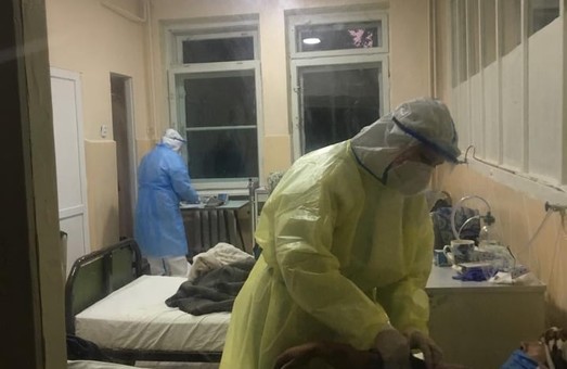 Учора на Львівщині із приводу COVID-19 госпіталізували 107 осіб