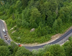 На Львівщині завершують ремонт автодороги між Східницею і Пісочною