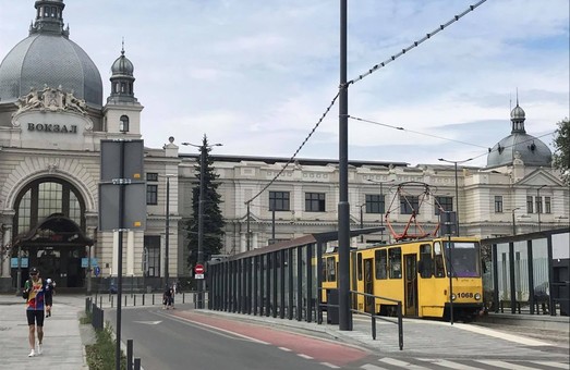 У Львові знімають фільм «Егрегор», попереджають про зупинки трамваїв і тролейбусів