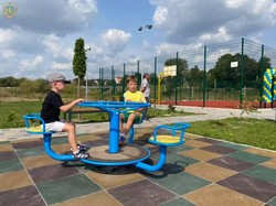 У Зубрі біля Львова учора відкрили новий спортивно-розважальний комплекс