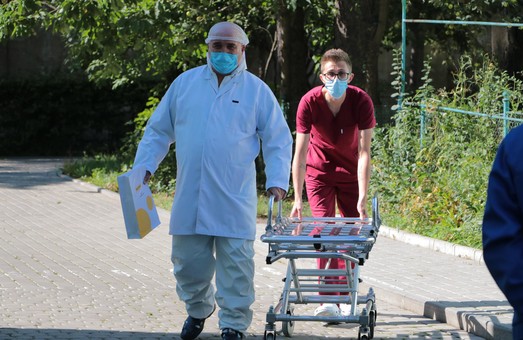 Учора на Львівщині із приводу COVID-19 до лікарів звернулося 914 осіб