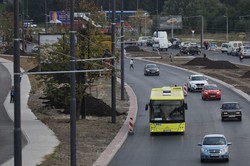 У Львові учора відкрили для руху транспорту вулиці Хуторівку (ФОТО)