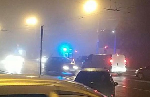 У Львові на вулиці Стрийській сталося ДТП за участю карети швидкої допомоги