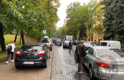 У Львові виникли проблеми у русі кількох тролейбусних маршрутів