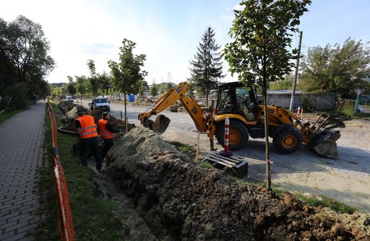 Садовий роздає нові передвиборчі обіцянки про ремонт вулиць у Львові