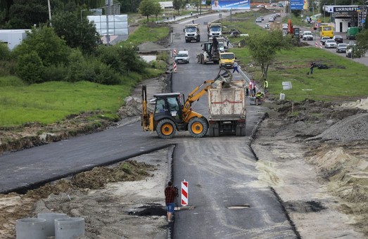 Садовий обіцяє, що ремонт вулиці Шевченка у Львові завершать до кінця цього року