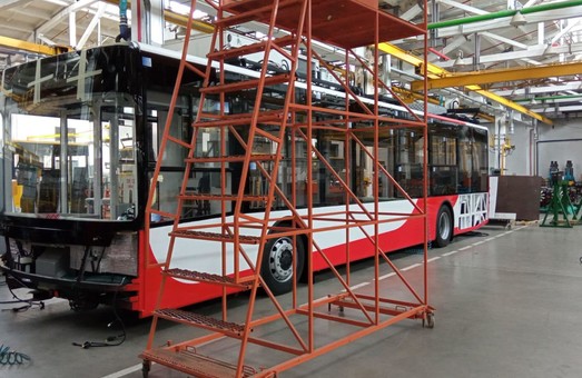 Нові тролейбуси «Богдан» для Луцька матимуть біло-червоне пофарбування