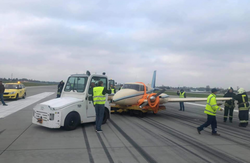 У Львові учора отримав пошкодження приватний літак «РіреrРА-30»