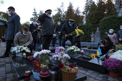 На Личаківському цвинтарі у Львові вшановували загиблих захисників України