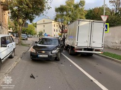 У Львові п’яний водій легковика здійснив зіткнення із вантажною «Газеллю»
