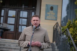 У Нагуєвичах на Львівщині відкрили пам’ятник сину Івана Франка Петрові