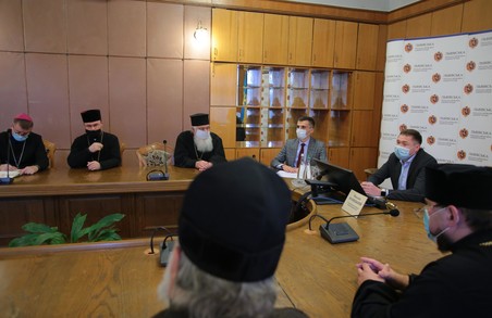 Губернатор Львівщини просить священиків закликати мирян дотримуватися правил карантину