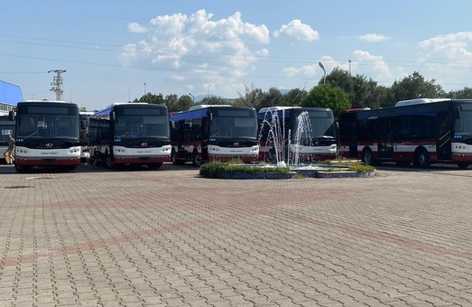 До Івано-Франківська вирушило іще 5 нових автобусів