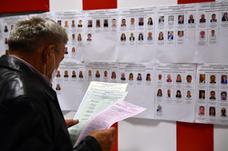 Як львів'яни голосували на виборах (ФОТО)