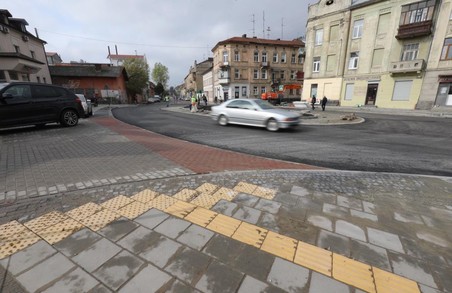 Протягом на відремонтованій ділянці вулиці Богдана Хмельницького у Львові облаштують освітлення