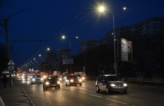 Садовий каже, що у Львові кардинально оновлюється вуличне освітлення