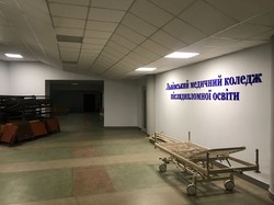 У Львові в «лікарні на Топольній» розгорнуть іще 350 ліжкомісць для недужих на COVID-19